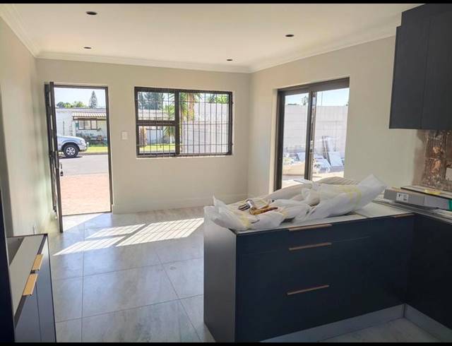 3 BEDROOM PROPERTY TO RENT IN PEERLESS PARK NORTH